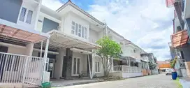 JUAL RUMAH DUA LANTAI DI PERUMAHAN DKT KAMPUS UGM
