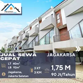 Jagakarsa Dijual Sewakan Rumah 3 Lantai Dalam Cluster Semi Furnished