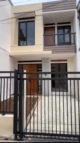 Fresh! Rumah  Tingkat Siap Huni