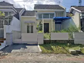 Rumah Kawasan Elit Daerah Tidar, Sangat Terawat Row Jalan Lebar