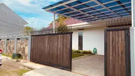Dijual rumah cantik dan luas di Tanah Baru.