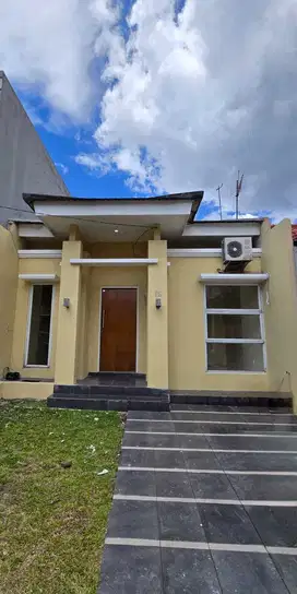 Dijual Rumah 1 Lantai 3 Kamar Tidur Siap Huni Taman Ubud LippoKarawaci