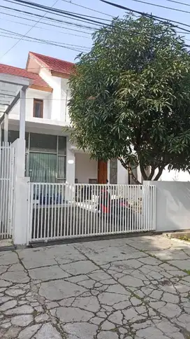 Rumah Luas Siap Huni 2 Lantai di Kompek Setra Dago Antapani