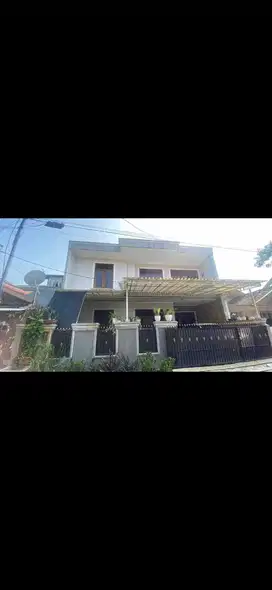 Dijual Rumah Semi Furnished dan Bagus Siap Huni di Jatibening Bekasi