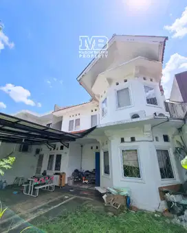 DIJUAL HARGA BAGUS RUMAH 2LT ROW JALAN BESAR DI TAMAN REMPOA - TANGSEL