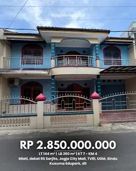 A167 - Rumah Besar Dua Lantai Banyak Kamar Strategis Pinggir Jalan