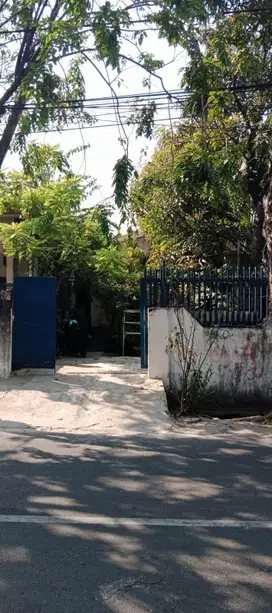RUMAH DUKUH BARAT, KOJA AKSES JALAN BESAR (SH)