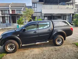 Dijual Strada Triton 2015