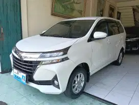Avanza G 1,3 AT 2021 putih, Automatic