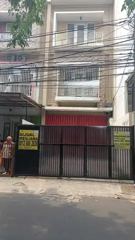 RUMAH BISA UNTUK USAHA GADING ELOK RAYA UTARA (MC)