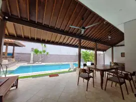 Tropical Villa in Exclusive Private Villa One Gate Complex at Jimbaran