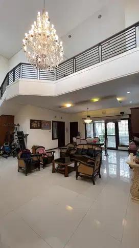 Dijual Rumah Mewah Bunga-bunga Dewandaru Suhat Malang, Luas 338