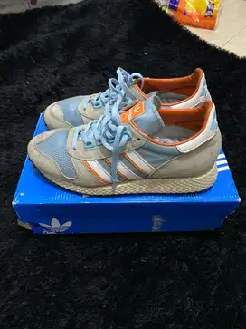 Adidas SILVERBIRCH SPZL Uk 7/40.5