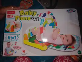 Mainan bayi piano