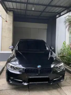 BMW F30 320i (HRV CRV BRIO YARIS PAJERO FORTUNER)