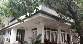 Rumah Tua Hitung Tanah Di Jalan Prapanca,Kebayoran Baru