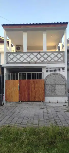 Disewakan rumah lantai 2 kawasan kampial residen nusa dua Badung Bali