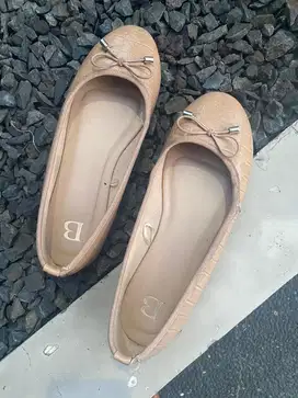 Flatshoes wanita berrybenka salem