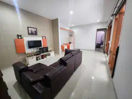 Rumah Nyaman Udara Sejuk di Pondok Hijau