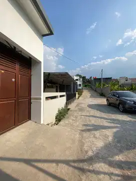 DIJUAL Kost Eklusif Kampus Unnes Semarang dg AC dan kamar mandi dalam
