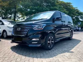 FLASH SALE !! HYUNDAI H1 ROYALE 2.5 DIESEL AT 2020 HITAM
