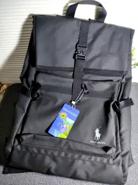 Tas polo yang masih baru
