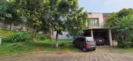 9.25jt The Foresta Kavling Hoek Taman Utara-Timur 192m²