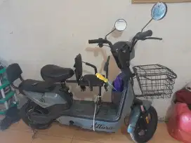 Jual cepat sepeda listrik merk Genio