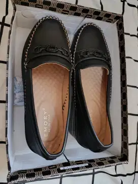 Sepatu Emori kondisi sepatu 100% baru blm pernah di pakai sama sekali,