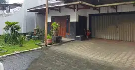 Rumah siap huni di ciumbuleuit hegarmanah setiabudi jalan utama