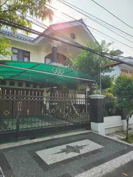 Rumah 2 Lantai Di Cempaka Putih Jakarta pusat