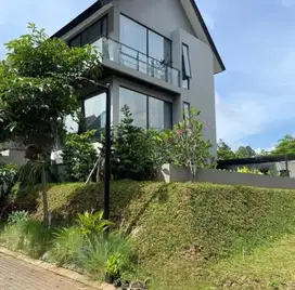 Rumah hommy posisi hook dalam cluster di lebak bulus