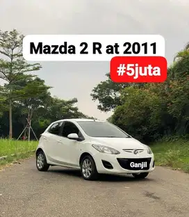 Mazda 2 R at 2011 putih #5juta