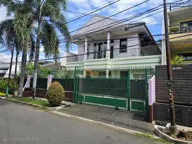 Rumah Mewah Kebon Jeruk Furnish SHM Bonus Tanah Lahan Kavling 300m2