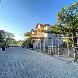 TANAH DI KAWASAN VILLA YG TENANG DI KEROBOKAN, SEMINYAK - BALI