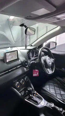 Mazda 2 R Skyactive 2015