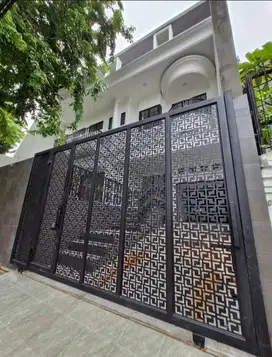 RUMAH MEWAH TOMANG DESIGN MODERN 3 LANTAI SIAP  DIHUNI