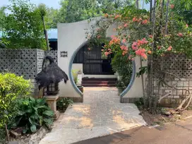 Dijual Cepat Rumah dengan lokasi Strategis di Cilandak Barat