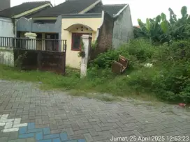 Dijual rumah dan tanah murah strategis