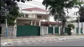 RUMAH CEMPAKA PUTIH LOKASI STRATEGIS DEKAT APARTEMEN ARANDRA