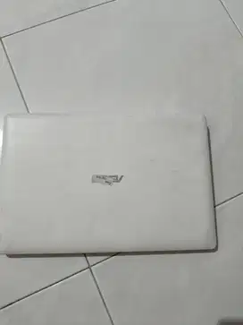 Laptop Mini Merk Asus