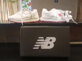 sepatu running new balance