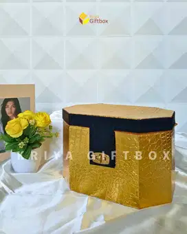 Giftbox Hampers Bahan Croco Warna Gold Model Octagon Ukuran 30x20x20