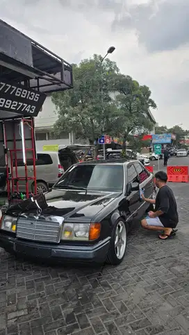 Mercedes-Benz E230 1993 Bensin