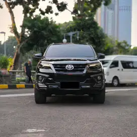 TOYOTA FORTUNER VRZ TRD DIESEL AT 2020 TERAWAT & SIAP PAKAI KM ASLI