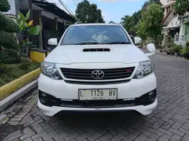 TOYOTA FORTUNER G TRD VNT 2.5 SOLAR MATIC 2015