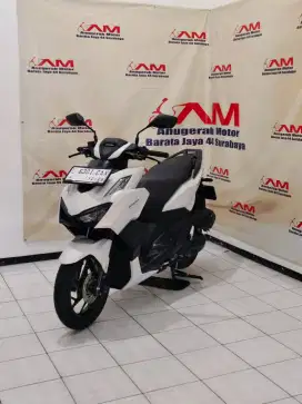 Km 2 Ribu Honda vario 160 CBS Tahun 2024 warna Putih