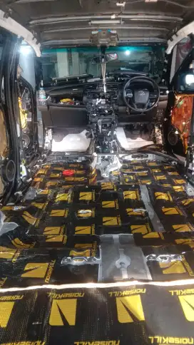 Jasa pemasangan Peredam mobil