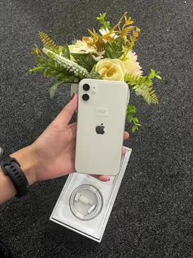 Iphone 11 64GB PUTIH Fullset Nominus Menerima Kredit Via Apk