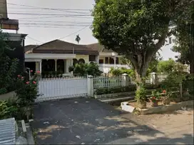 DIJUAL RUMAH + KOS SIAP HUNI DAN STRATEGIS! JUAL CEPAT FULL FURNISHED